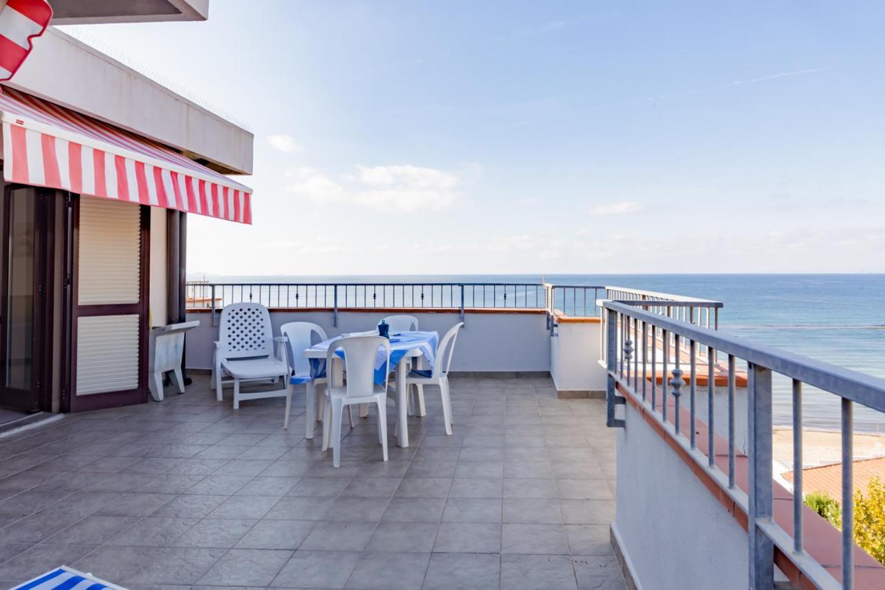 福洛尼卡Le Terrazze别墅 外观 照片